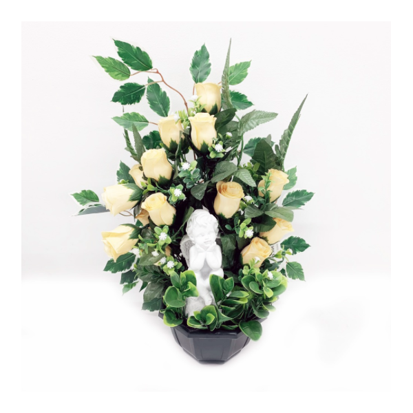 Coupe ange, boutons de roses jaunes et fougères H 47 cm